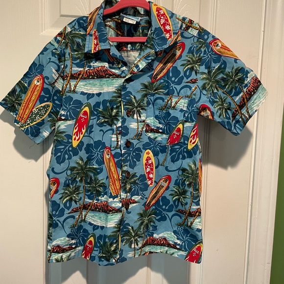 RJC Hawaiian Boys shirt with surf board print - Picture 1 of 4